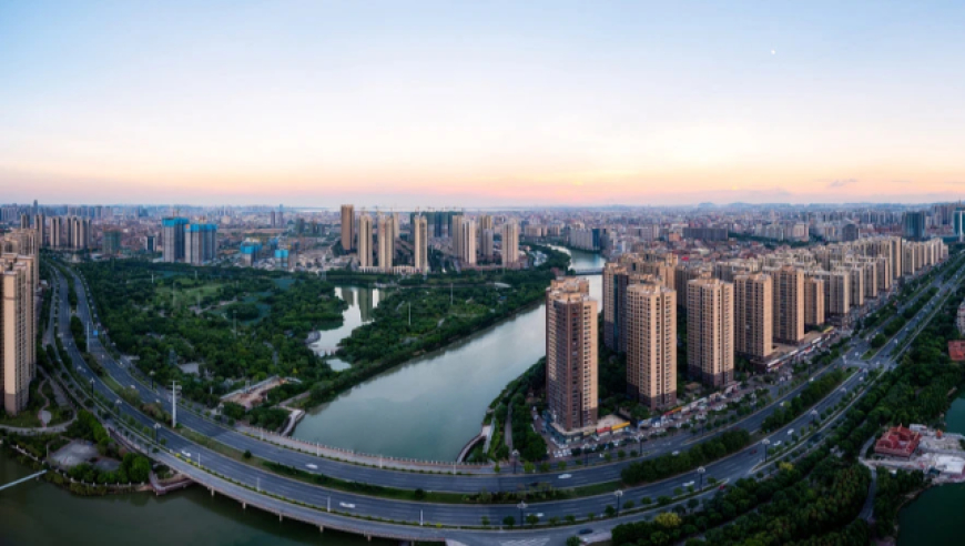夜晚拍照补妆补光小技巧,管家婆2025澳门正版免费资料,经典解释落实_增强版V4.21